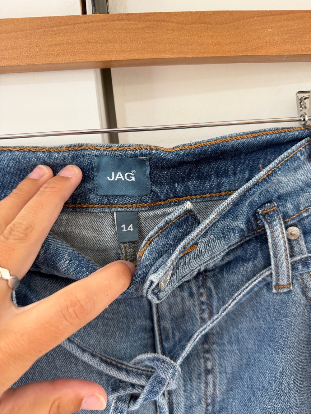 Jag Denim Skort Women’s Size 14 or XL - Picture 2 of 3